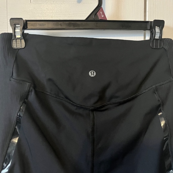 Lululemon Gloss Trim Run Super High-Rise Crop - Picture 8 of 8